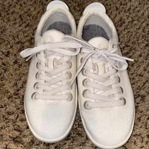 Women’s AllBirds Wool Pipers everyday sneaker size 7